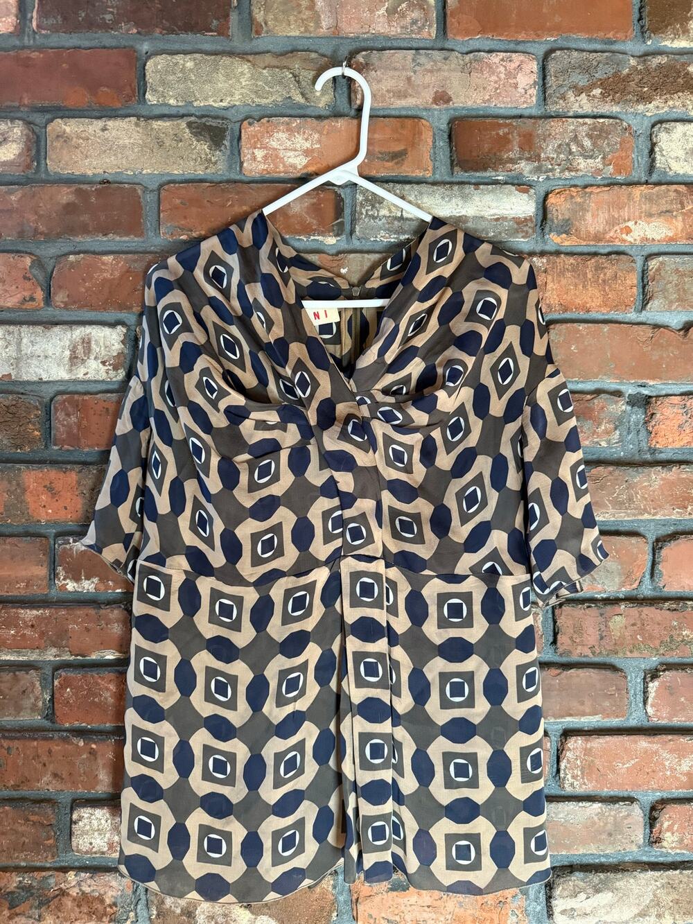 MARNI Italy Silk Geometric Abstract Pattern V-Neck Short Sleeve Blouse Top